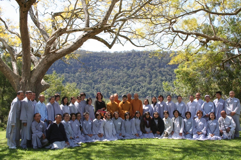 Chư Tăng Thiền Phái Trúc Lâm hướng dẫn Khóa tu tại Úc Châu